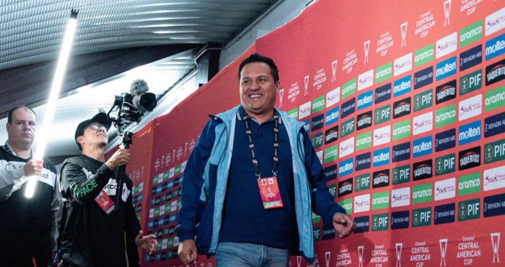 Amarini Villatoro y Cartaginés sale avante de la cueva del Saprissa en la Concacaf
