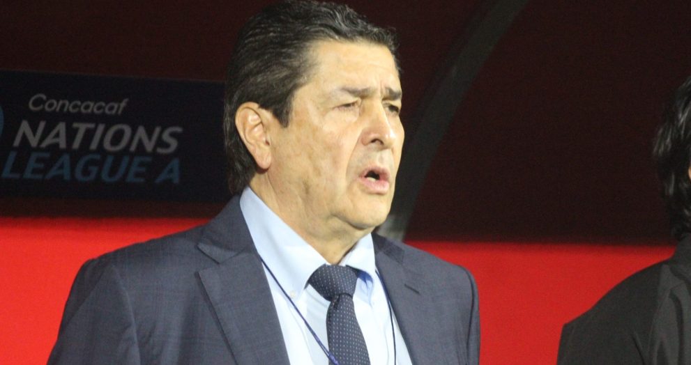 Tena: “El equipo se ve bien porque nuestros jugadores tienen calidad, están unidos y convencidos”