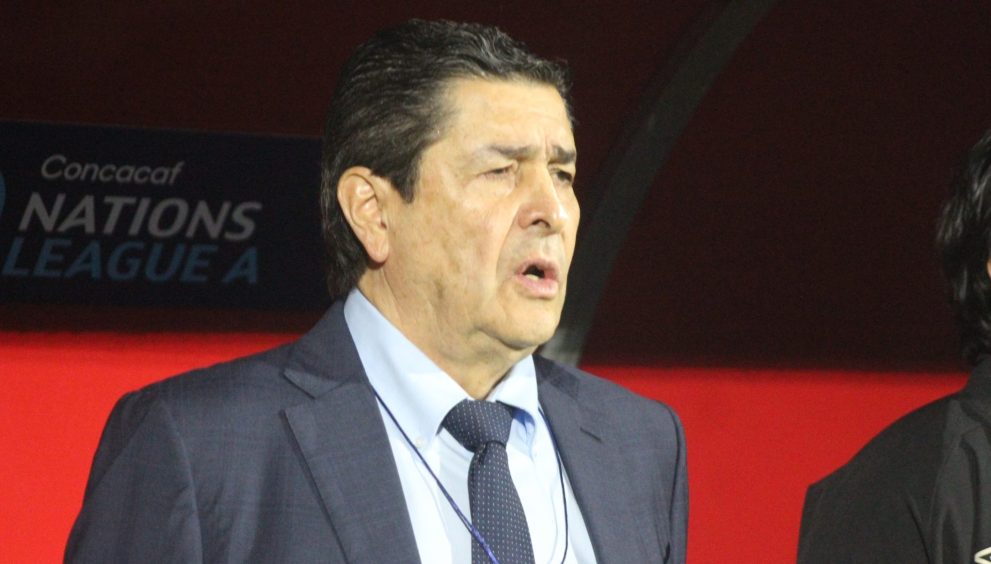 Tena: “El equipo se ve bien porque nuestros jugadores tienen calidad, están unidos y convencidos”