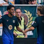 Barcelona golea al Betis y mantiene paso perfecto en La Liga