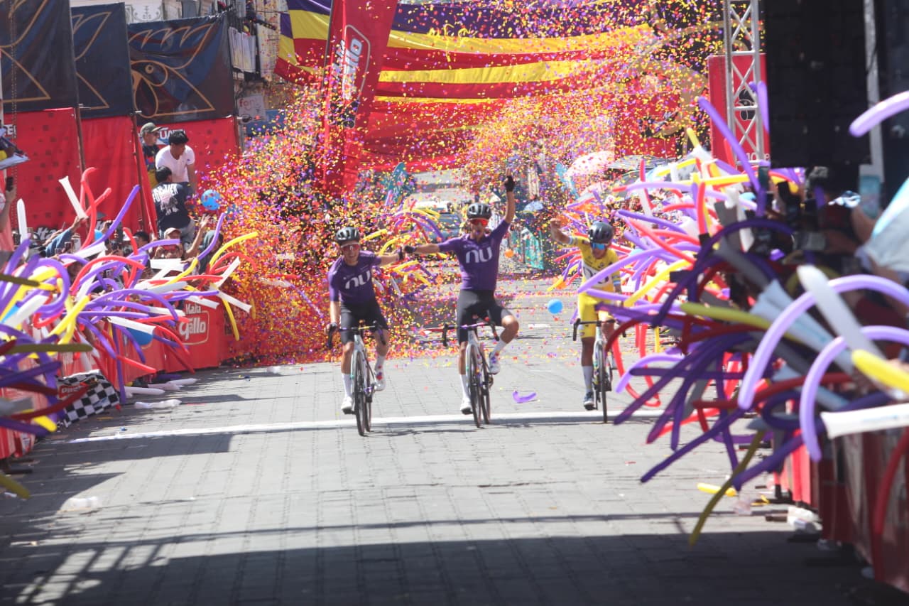 Vuelta a Guatemala 2026: Óscar Fernández gana la sexta etapa y Cristian Rico sigue líder