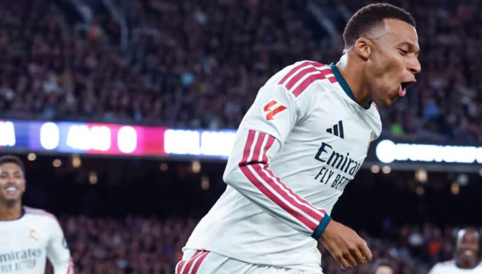Real Madrid derrota al Barcelona y le arrebata el invicto en el Camp Nou