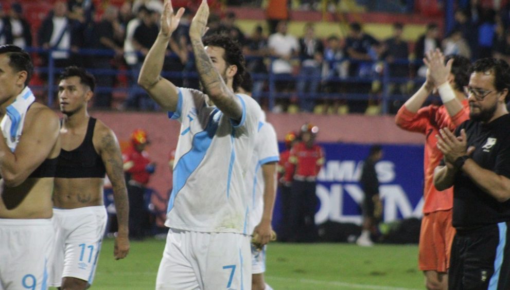 Los guatemaltecos Aaron Herrera y William Fajardo en el equipo ideal de la Concacaf
