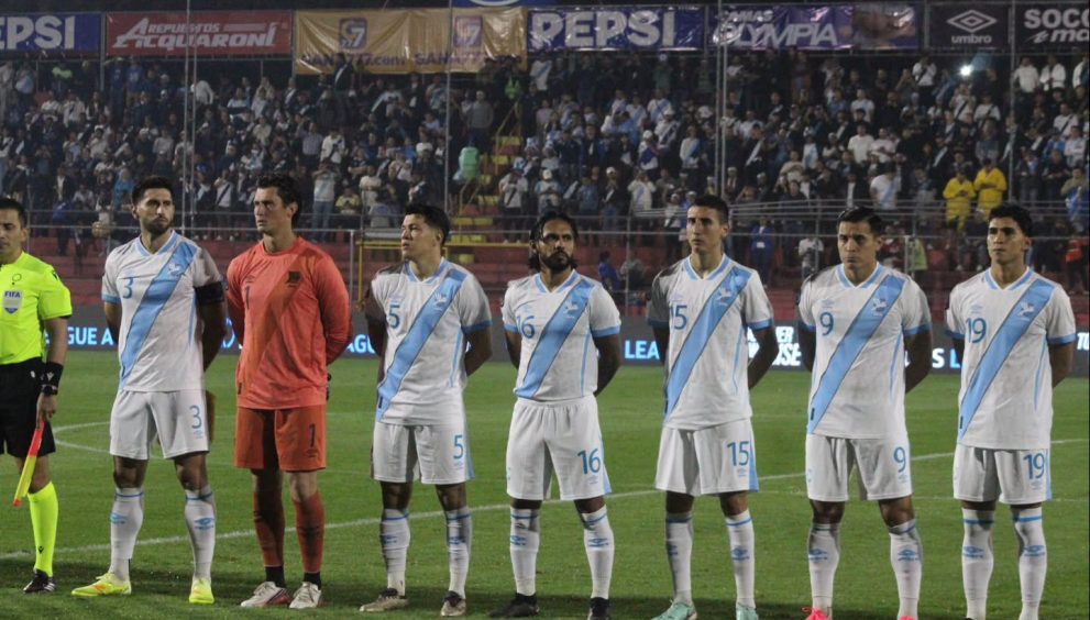 Guatemala prepara su once para enfrentar a Surinam